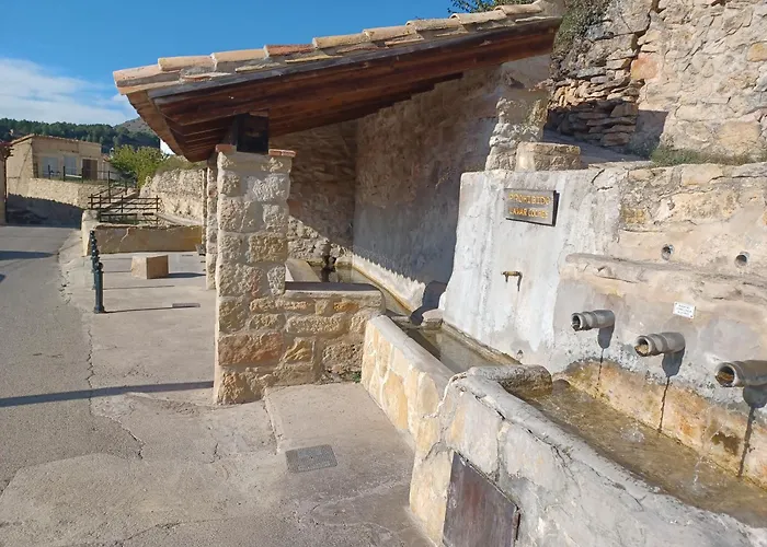 Alpstuga La Vieja Escuela Fuentes de Rubielos